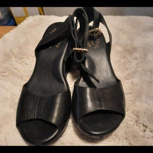 Kork-Ease Black platform sandals - Size 8